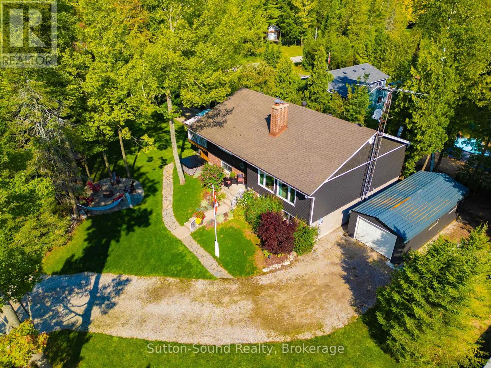 403 SIMCOE AVENUE