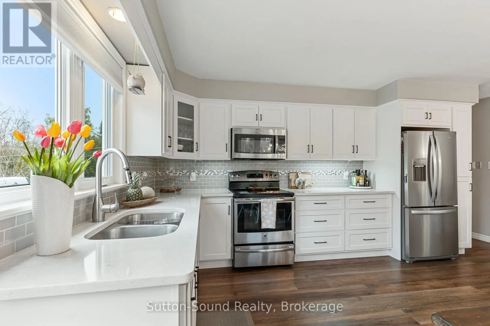 403 SIMCOE AVENUE