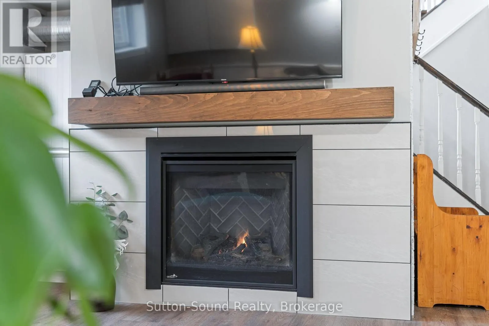 403 SIMCOE AVENUE