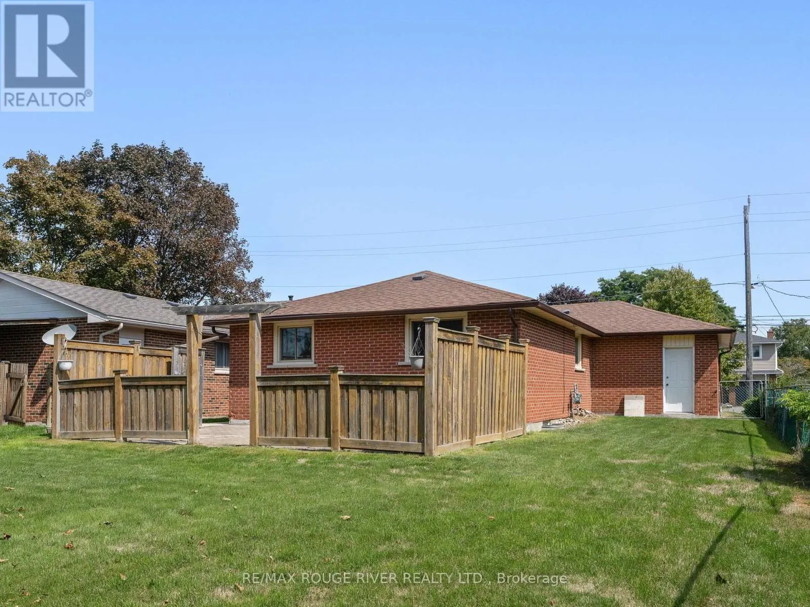 815 WESTWOOD DRIVE