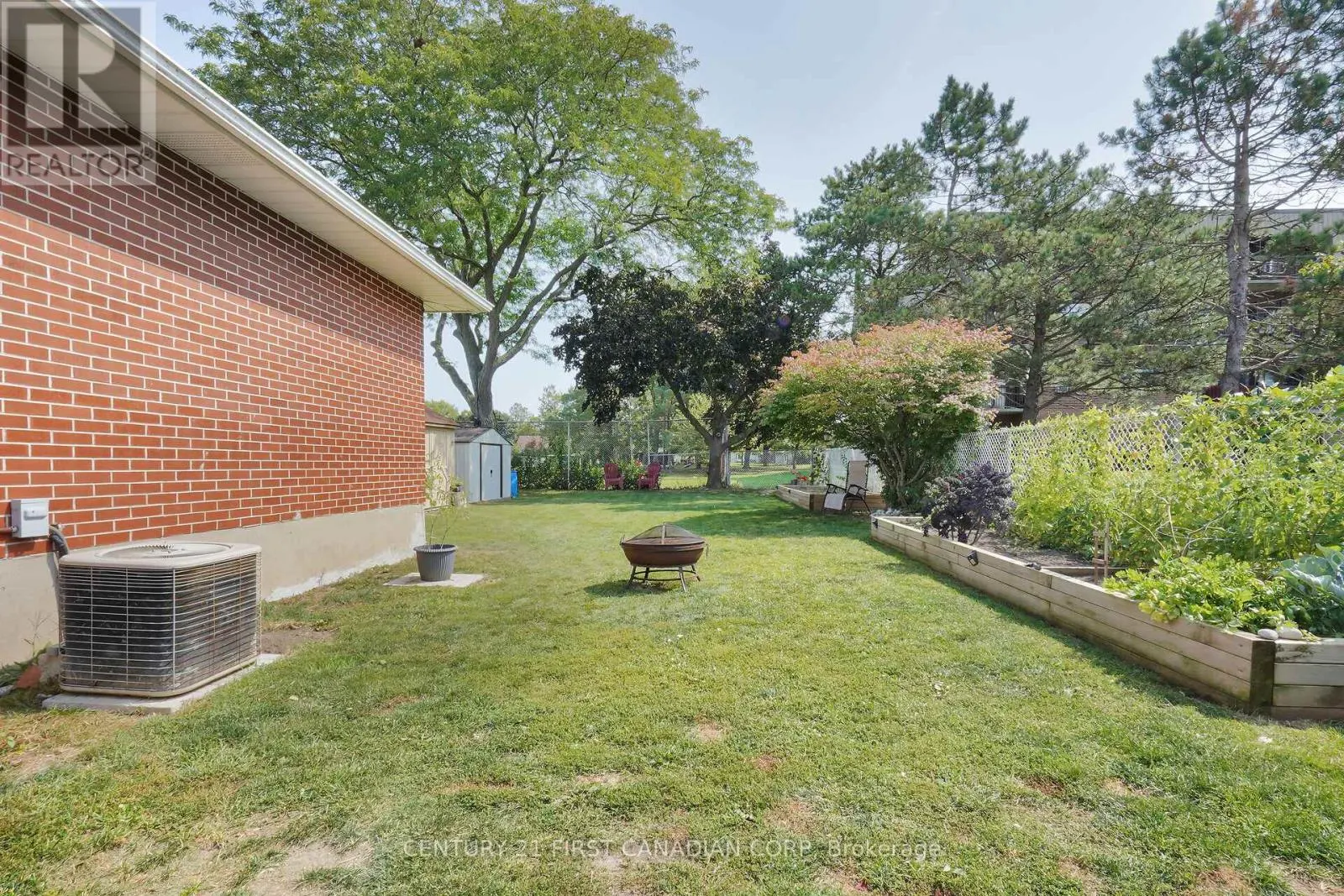 23 GREGORY PLACE