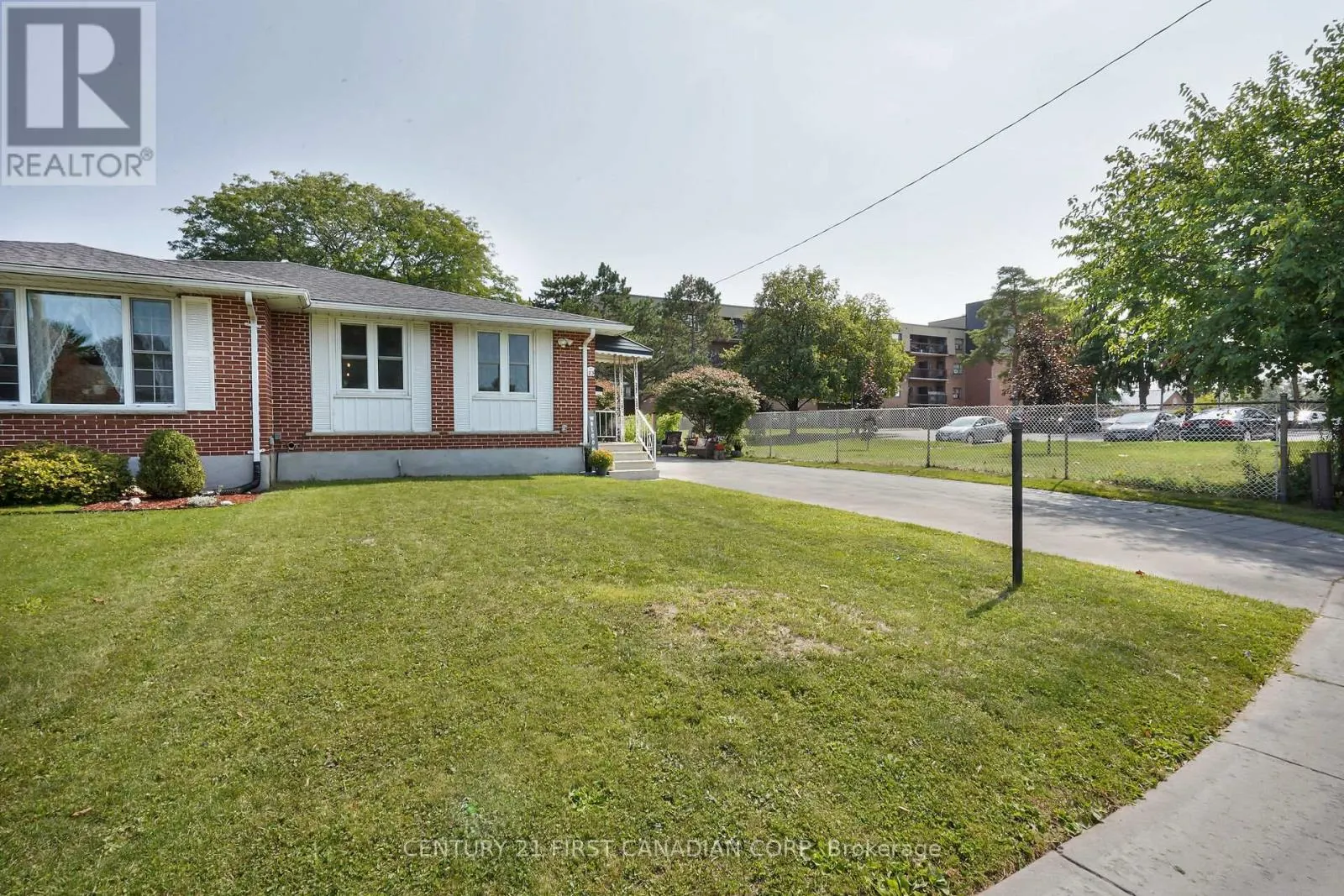 23 GREGORY PLACE