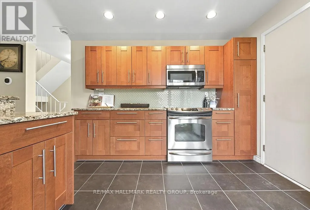 29D VARLEY DRIVE