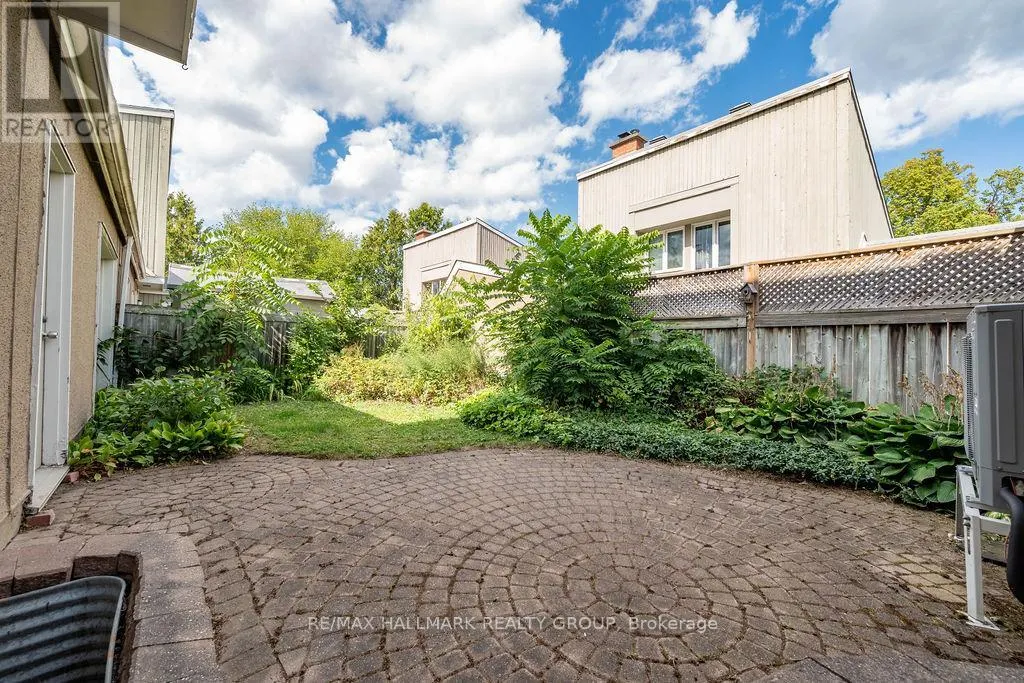 29D VARLEY DRIVE