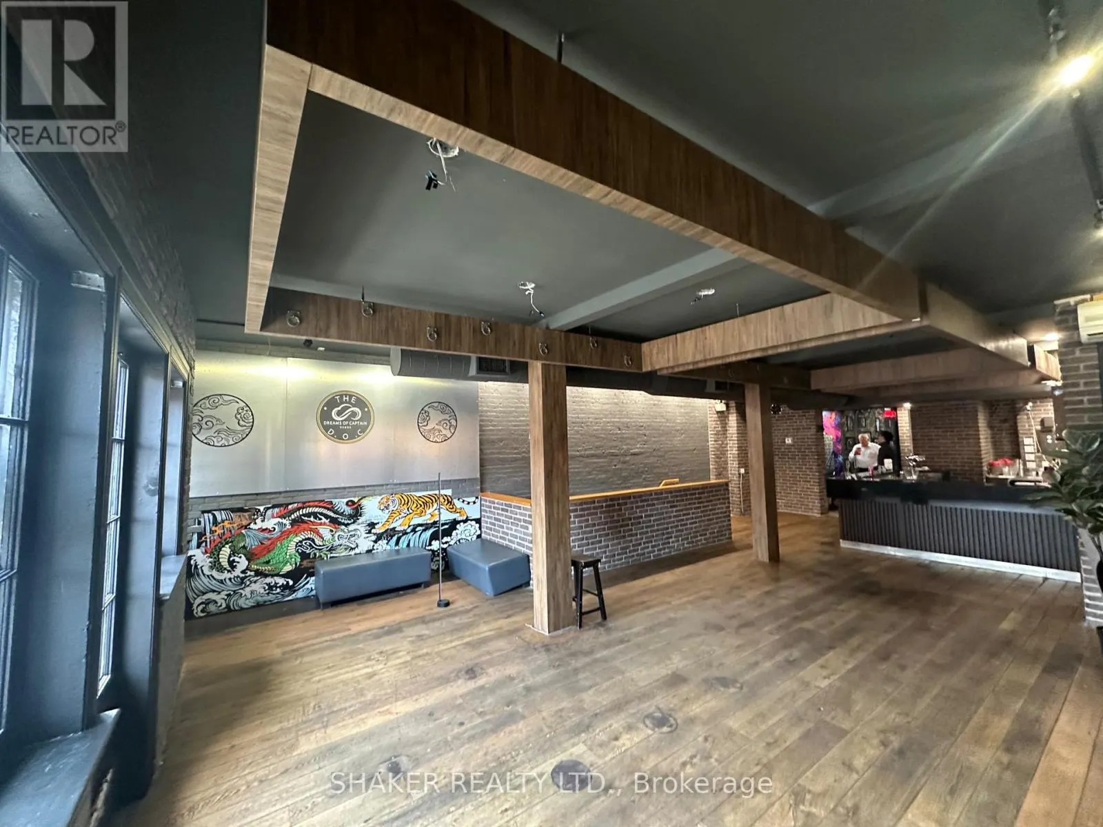 354 ELGIN STREET
