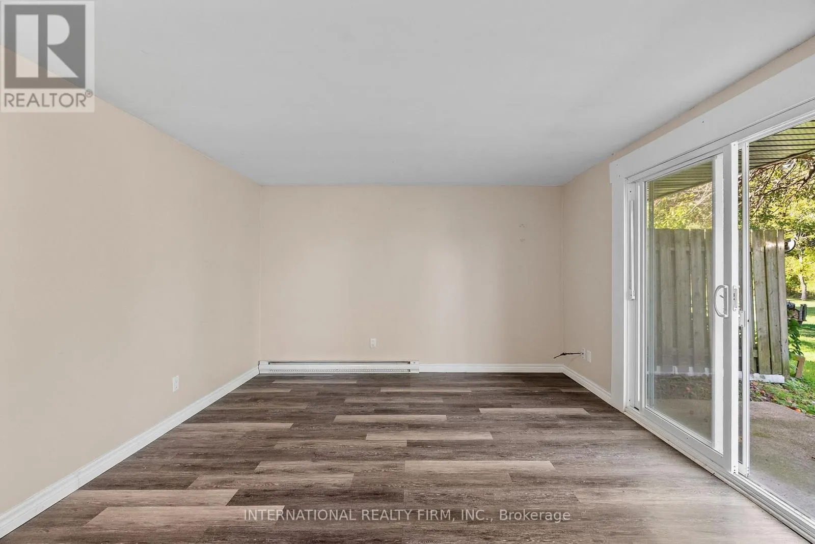 9921 SUPERIOR STREET