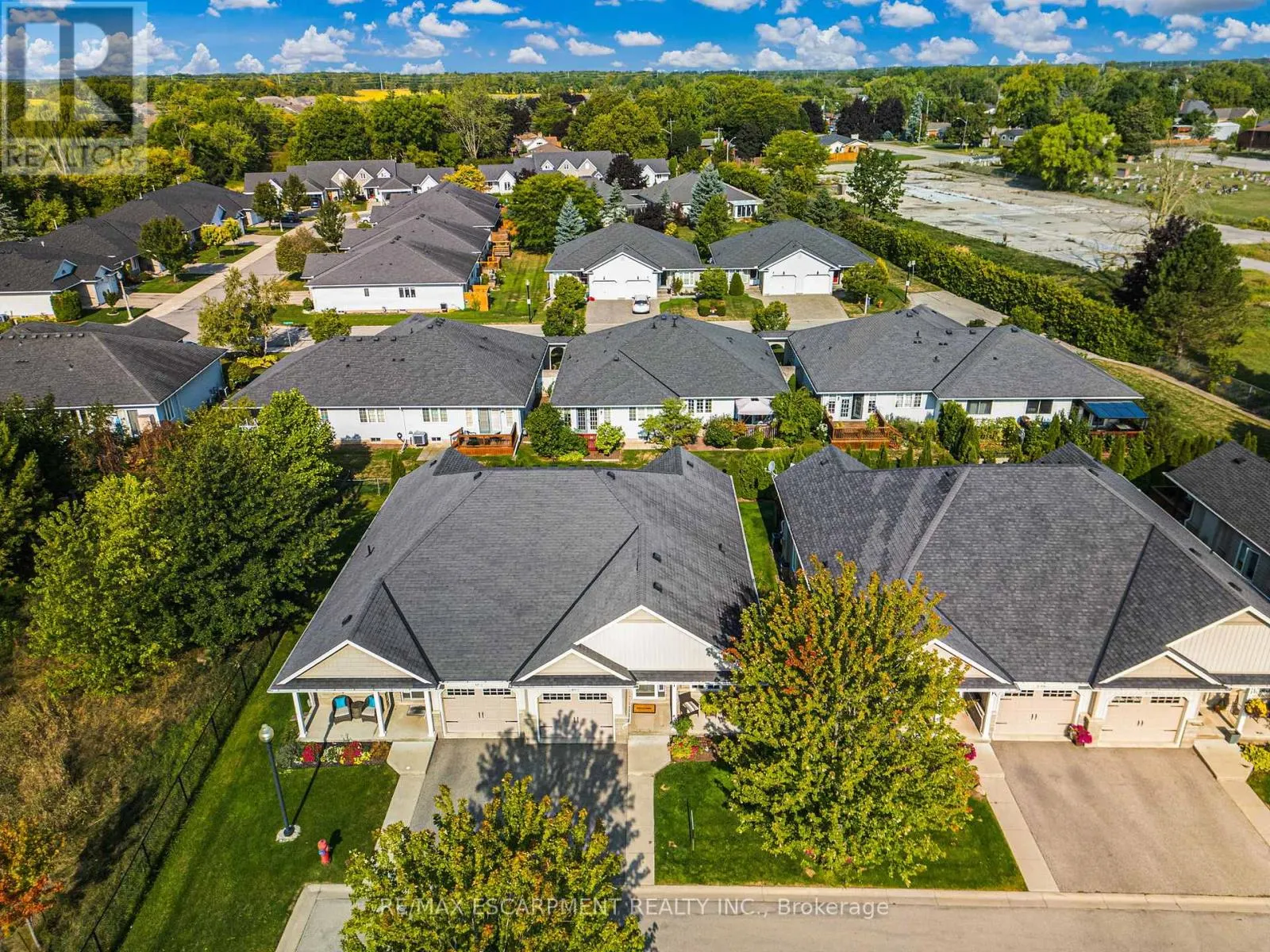 10 SUNNYDALE COURT