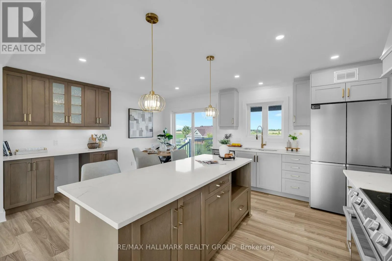 208 TRUDEAU CRESCENT