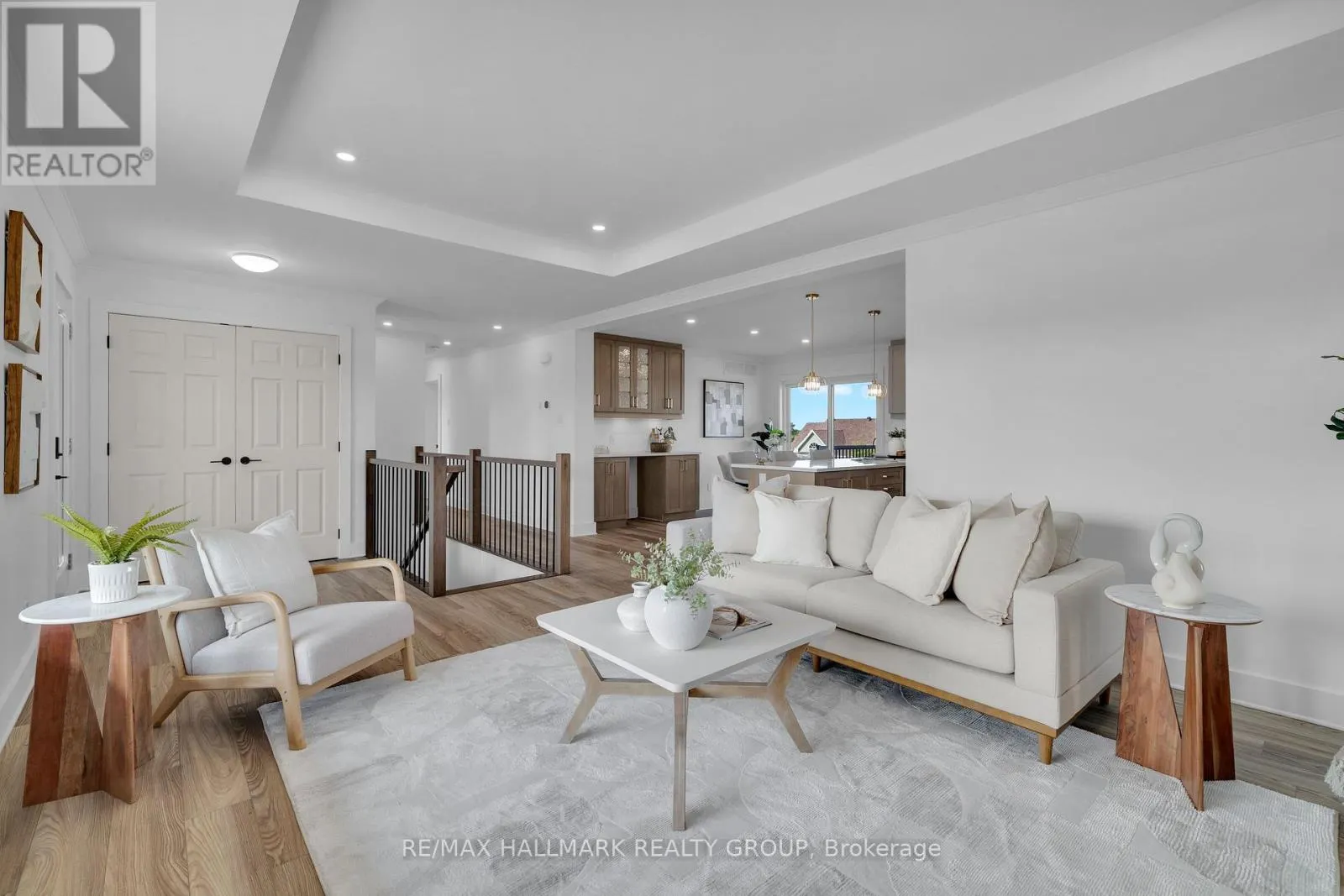 208 TRUDEAU CRESCENT