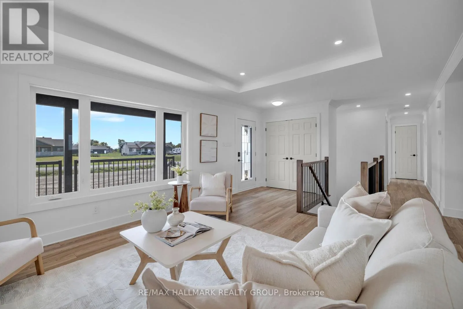 208 TRUDEAU CRESCENT