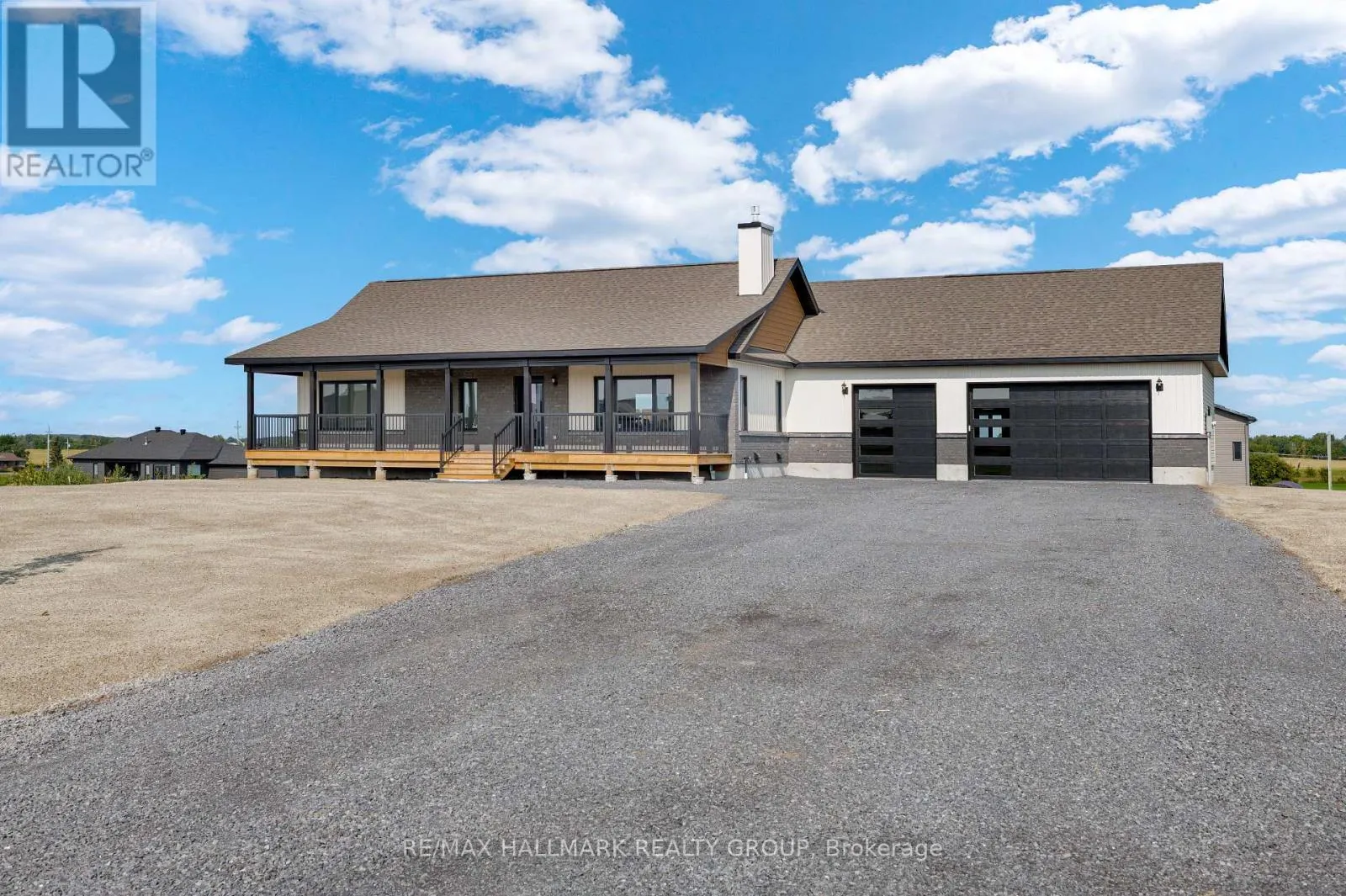 208 TRUDEAU CRESCENT