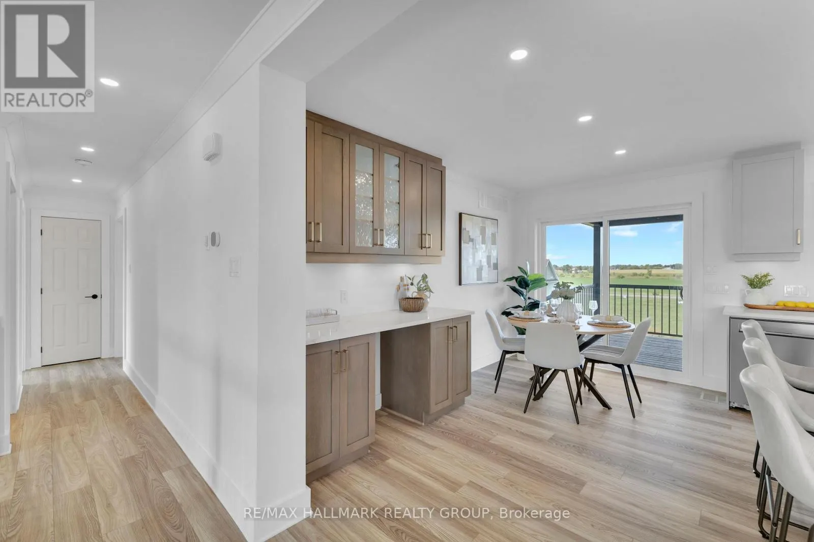 208 TRUDEAU CRESCENT