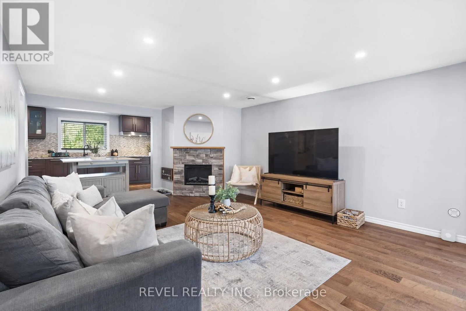 411 LONG BEACH ROAD