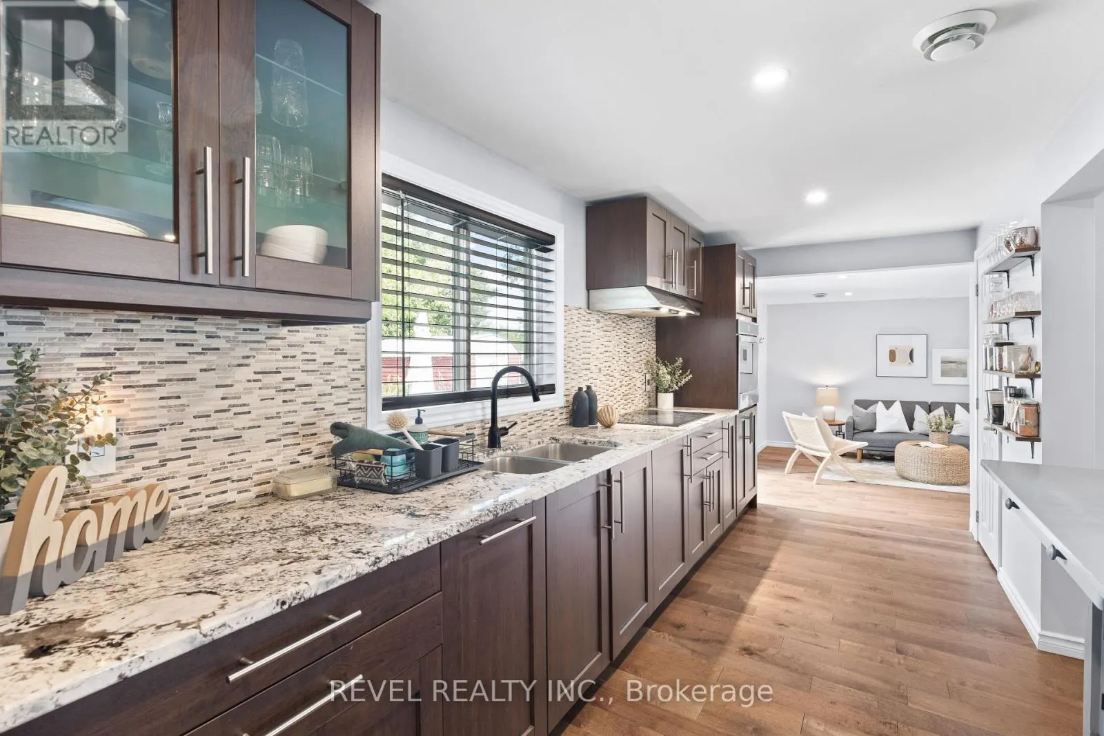 411 LONG BEACH ROAD