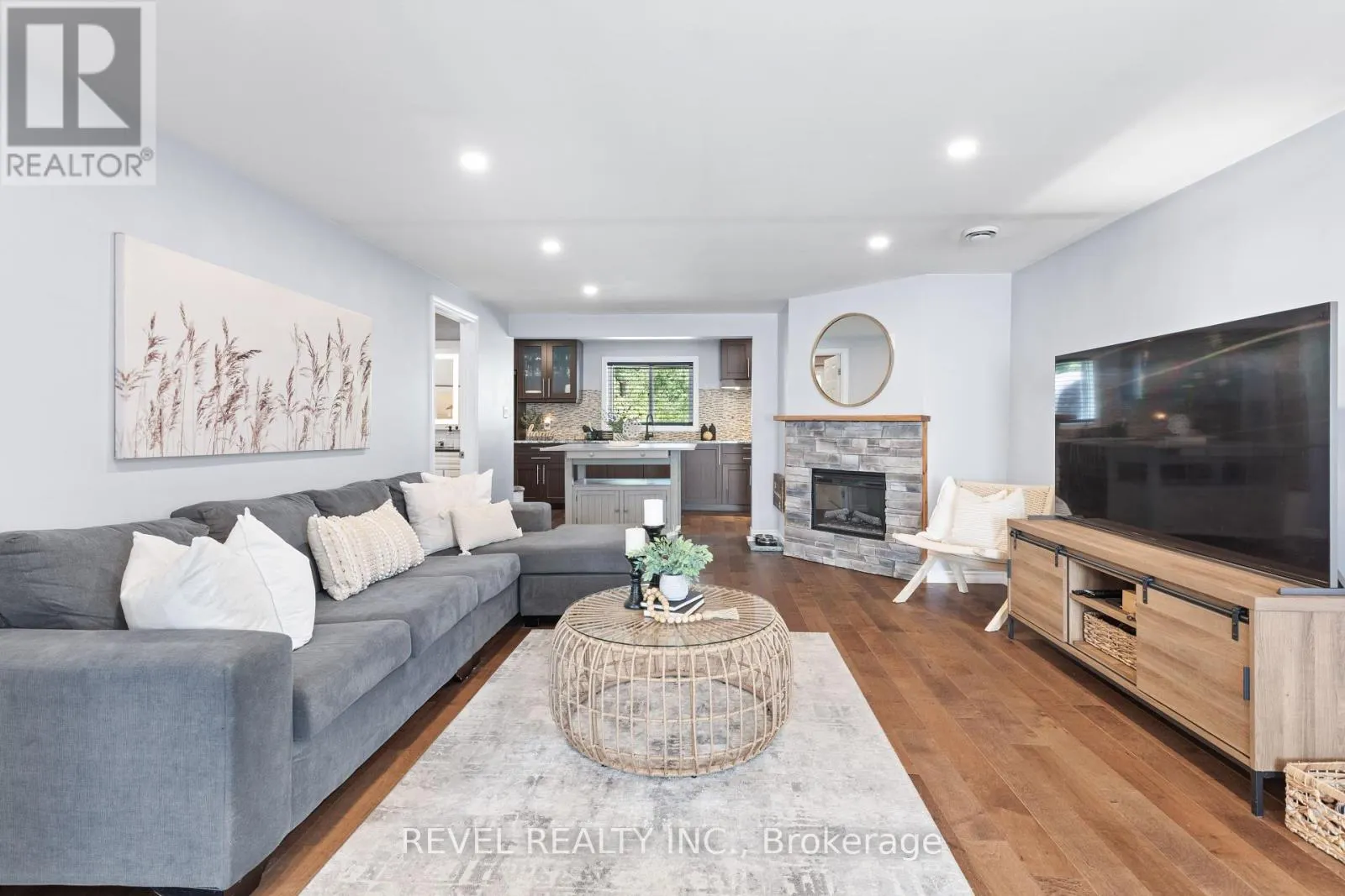 411 LONG BEACH ROAD