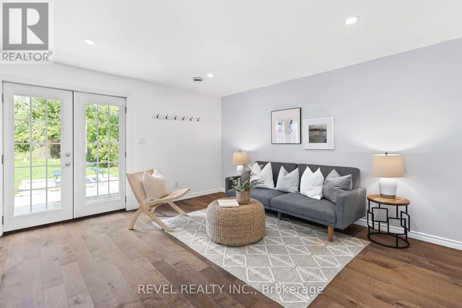 411 LONG BEACH ROAD