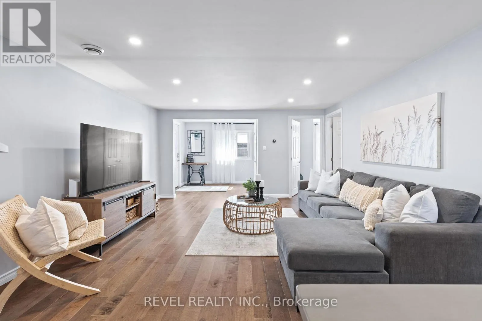411 LONG BEACH ROAD