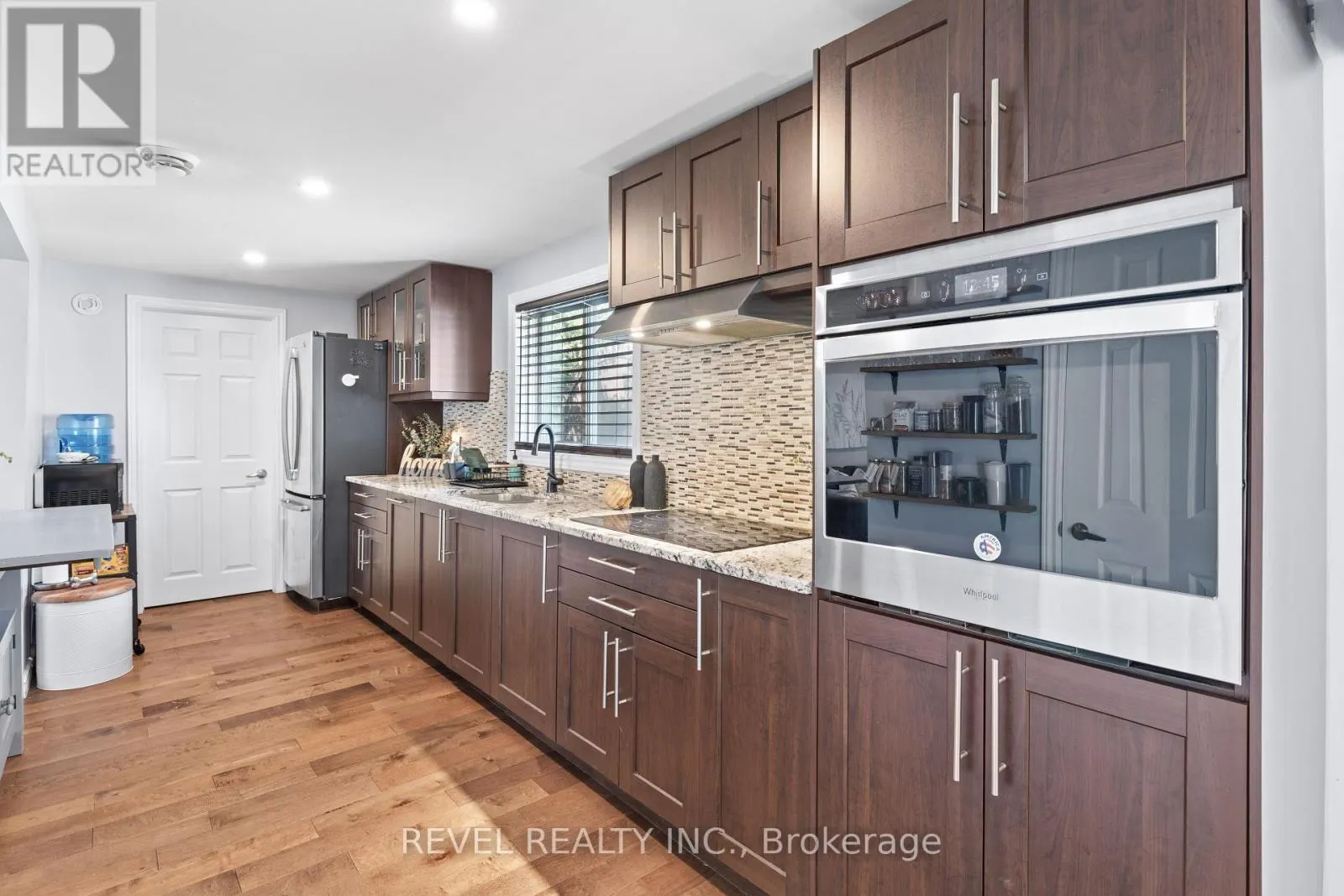 411 LONG BEACH ROAD