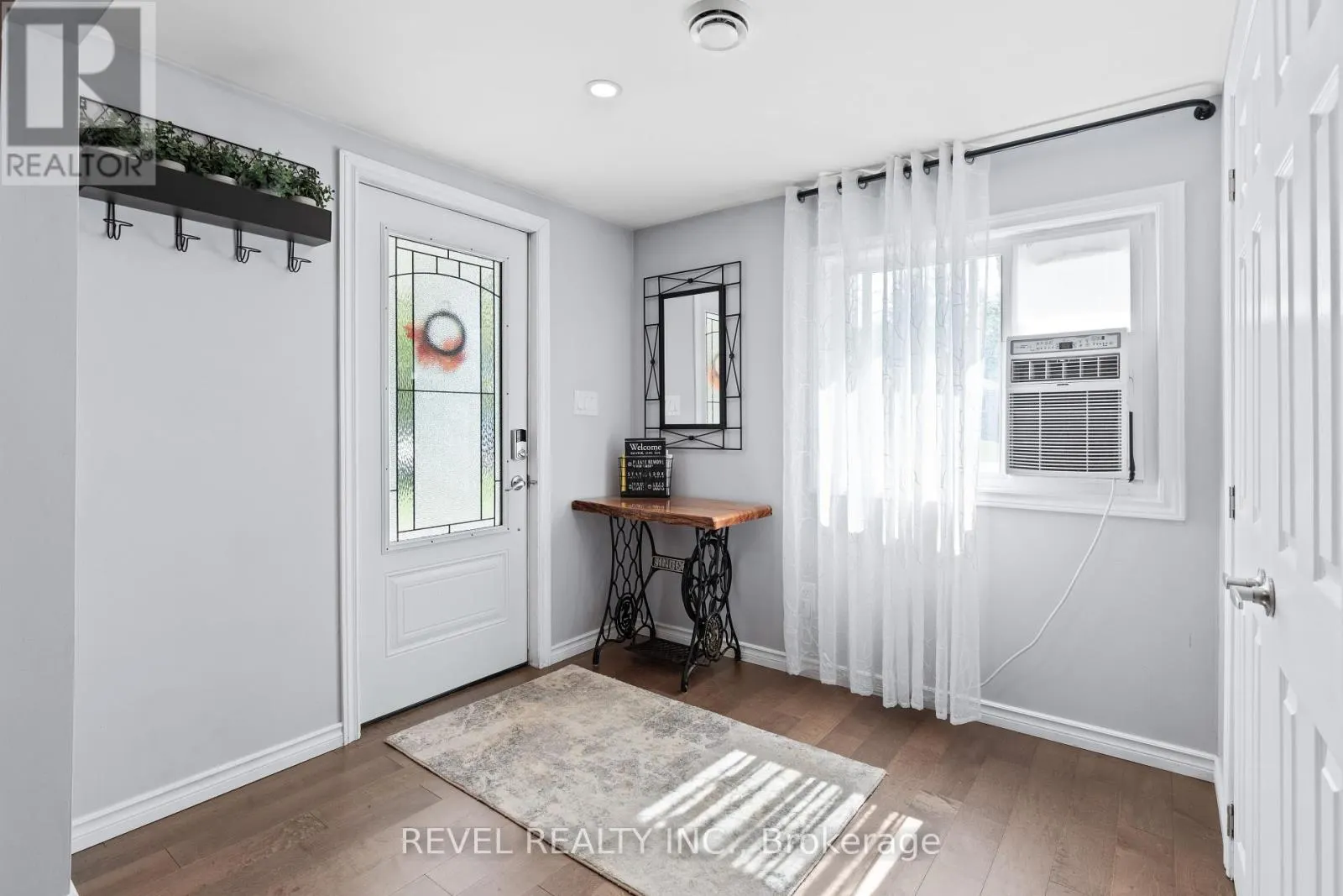 411 LONG BEACH ROAD