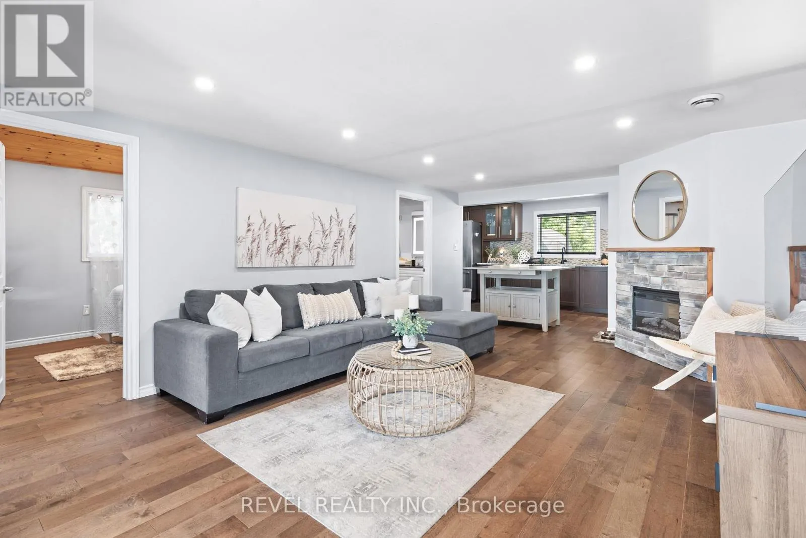 411 LONG BEACH ROAD