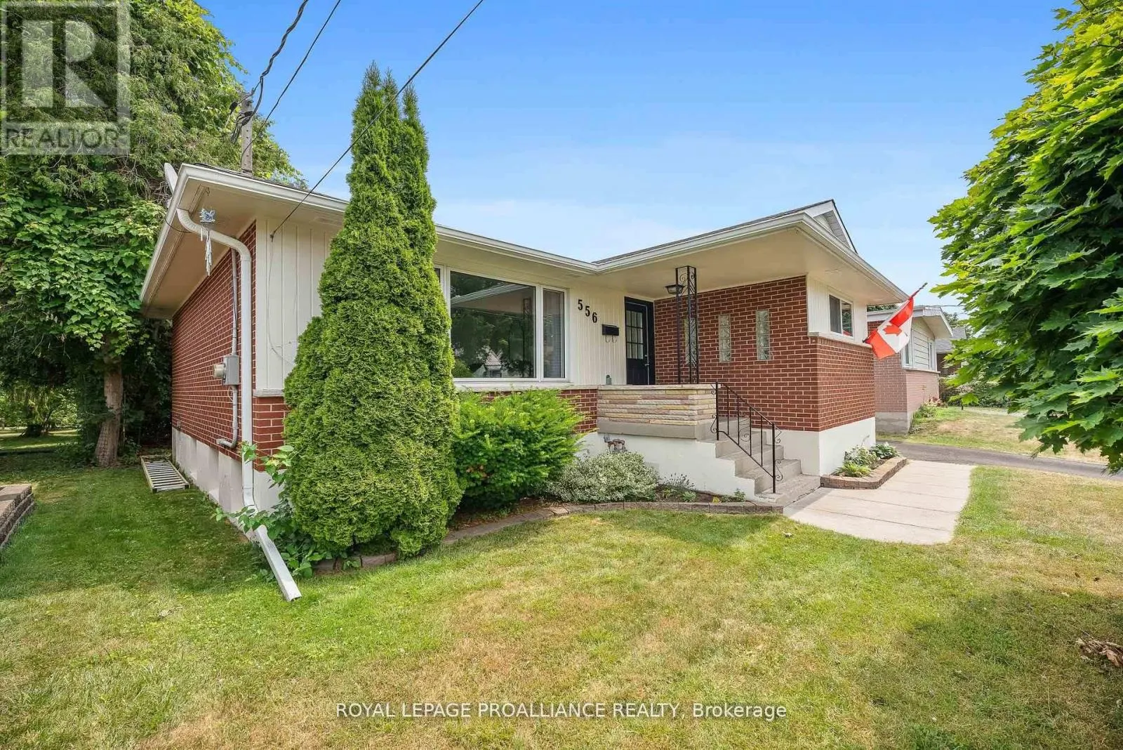 556 SINCLAIR STREET