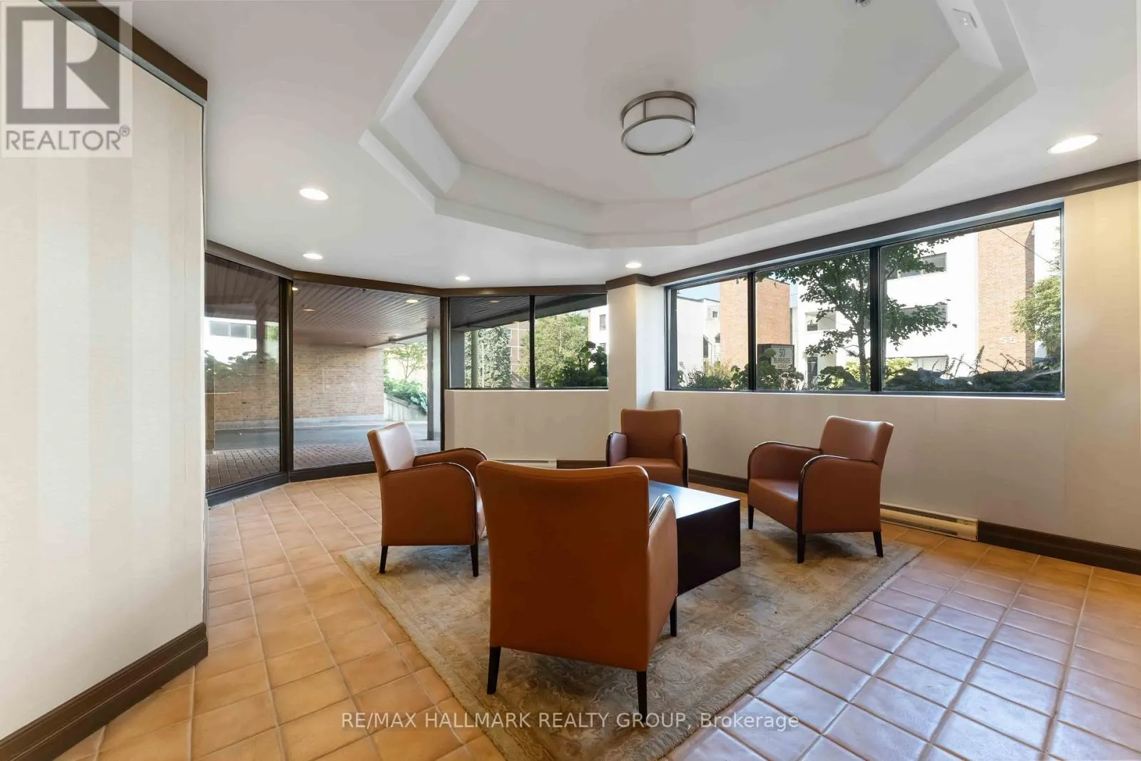 205 - 50 BURNSIDE AVENUE