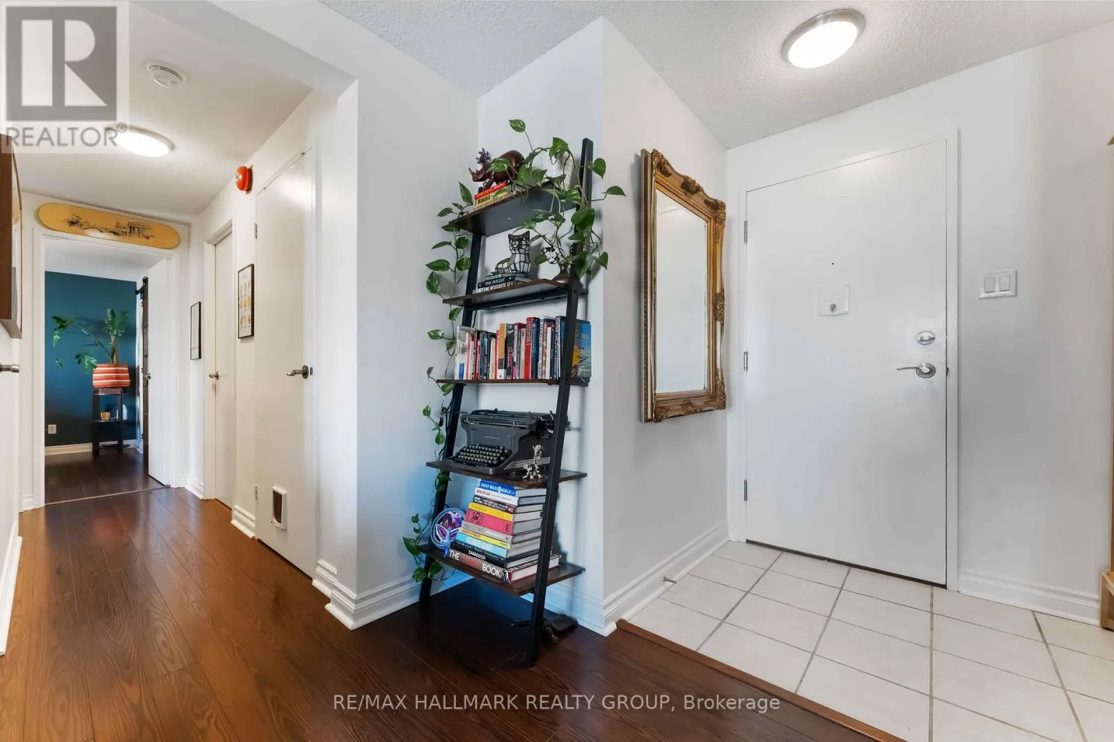 205 - 50 BURNSIDE AVENUE