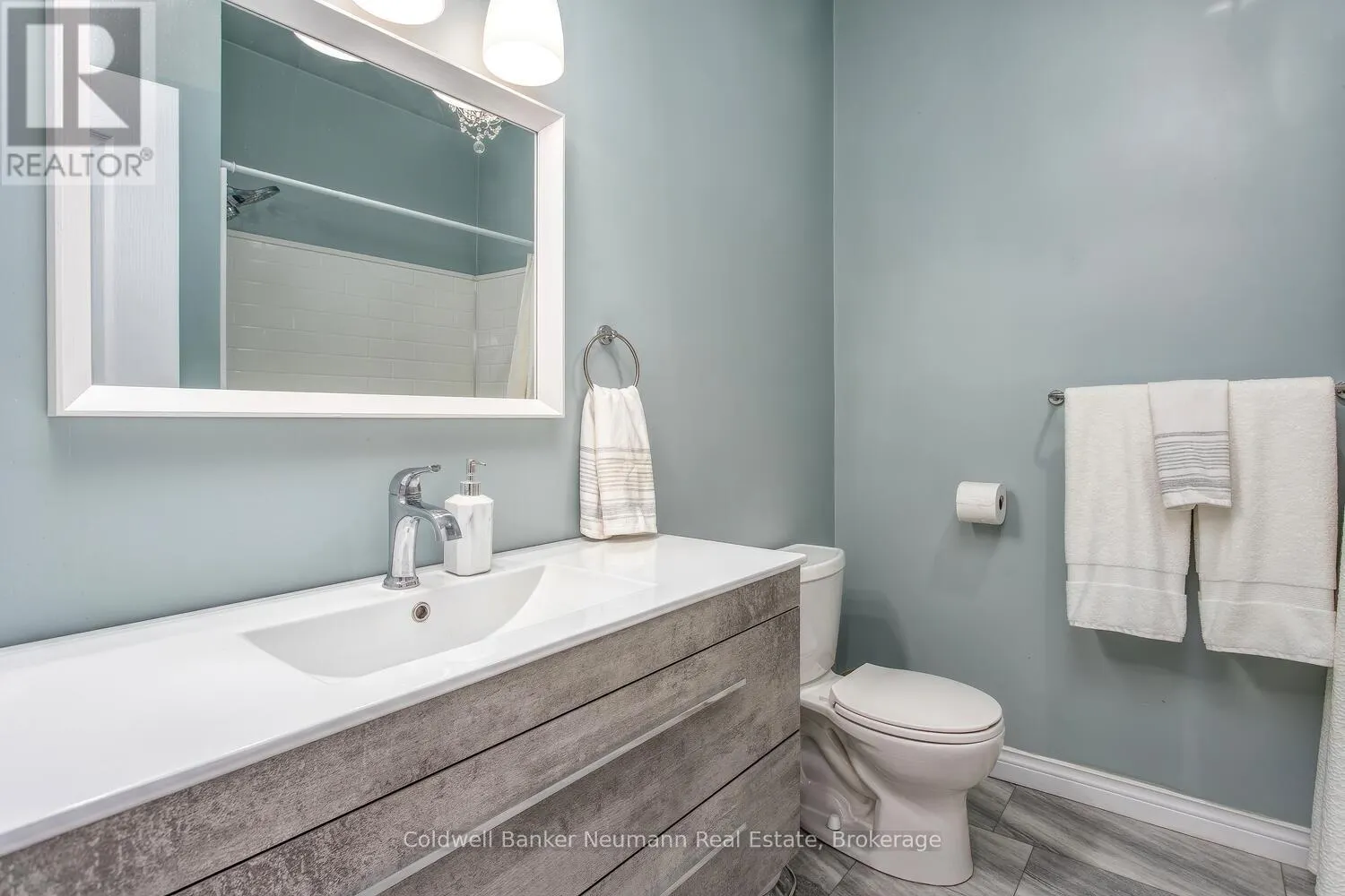 178 FREDERICK STREET W