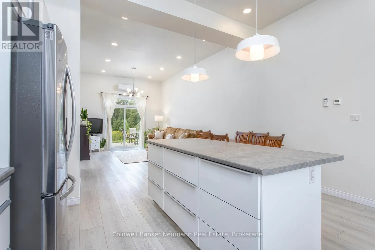 178 FREDERICK STREET W
