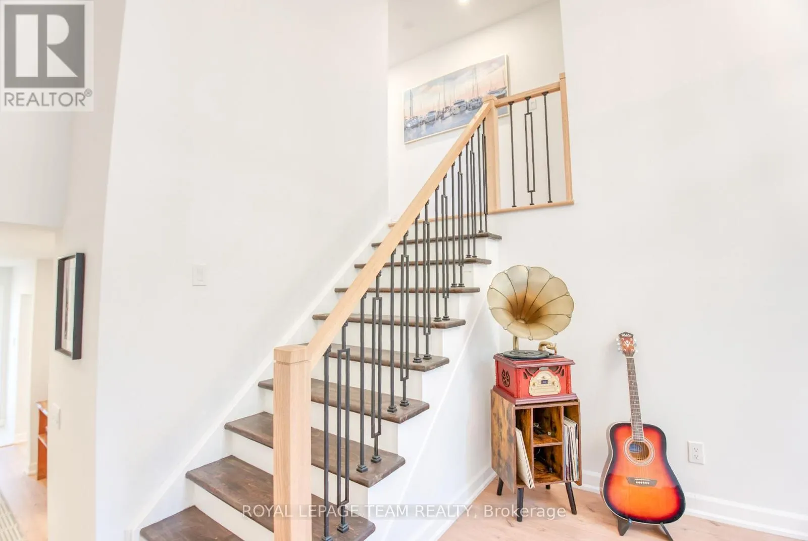 21 EQUESTRIAN DRIVE
