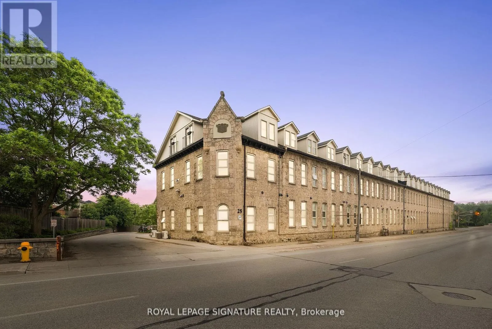 215 - 25 CONCESSION STREET