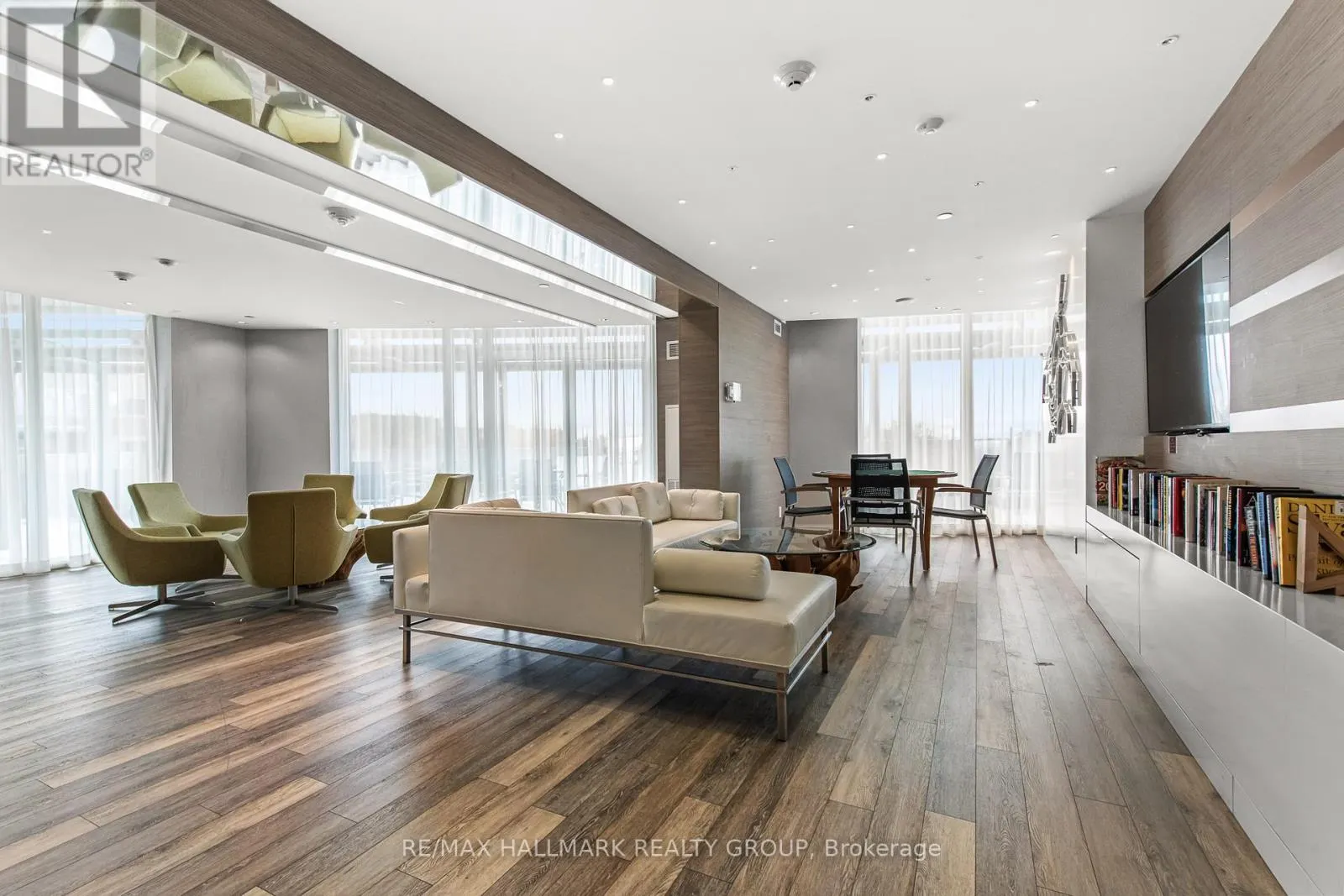 1104 - 485 RICHMOND ROAD