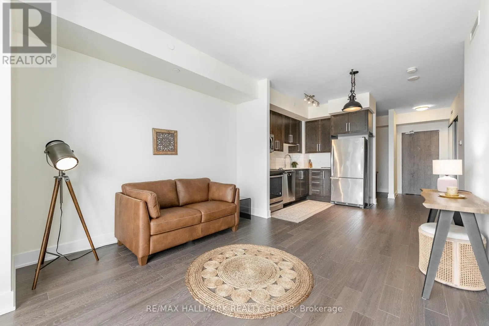1104 - 485 RICHMOND ROAD