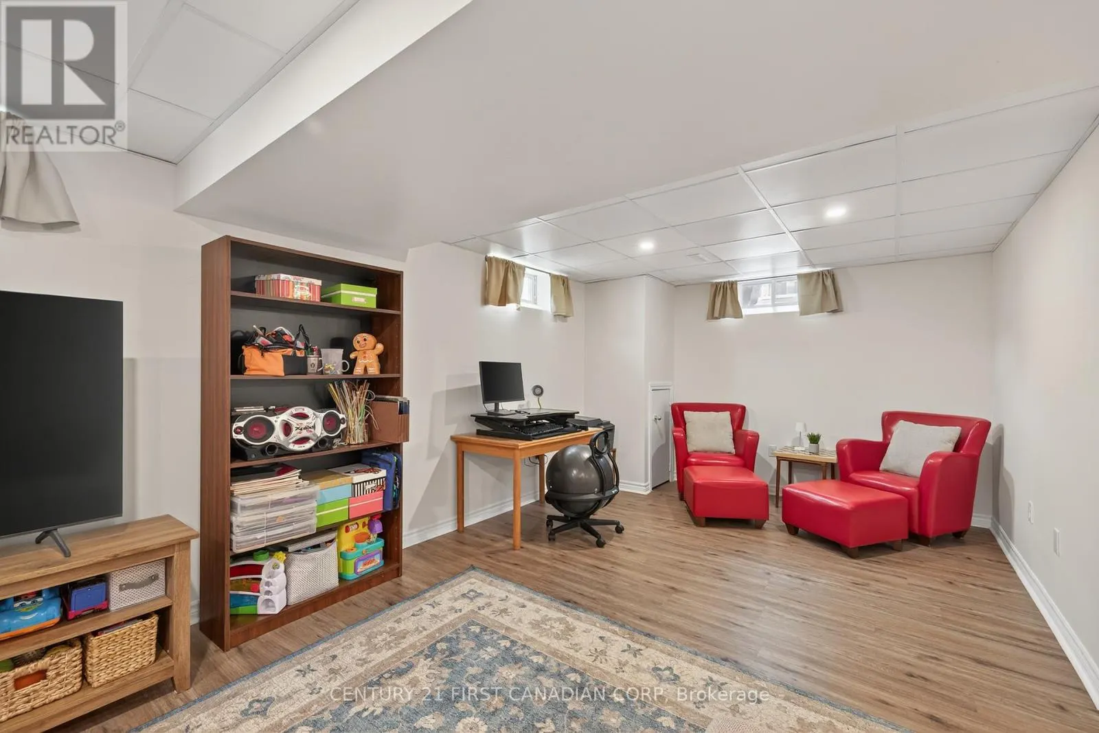 10 RICKWOOD PLACE