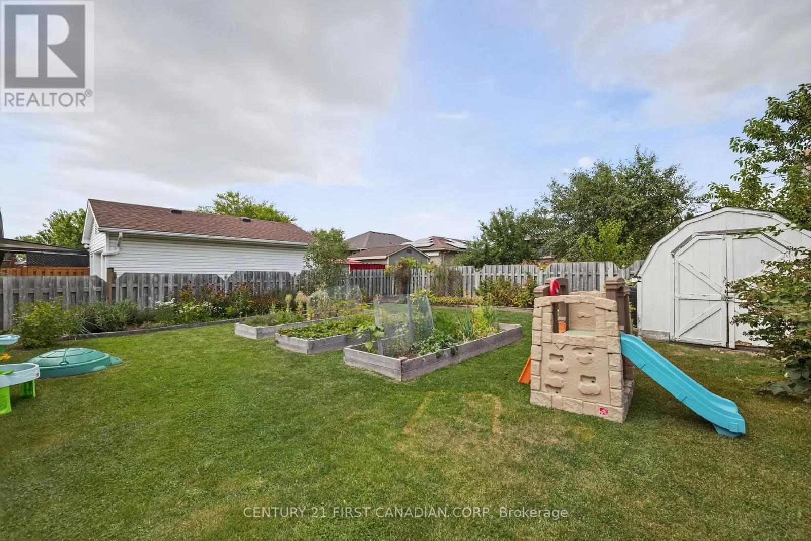 10 RICKWOOD PLACE
