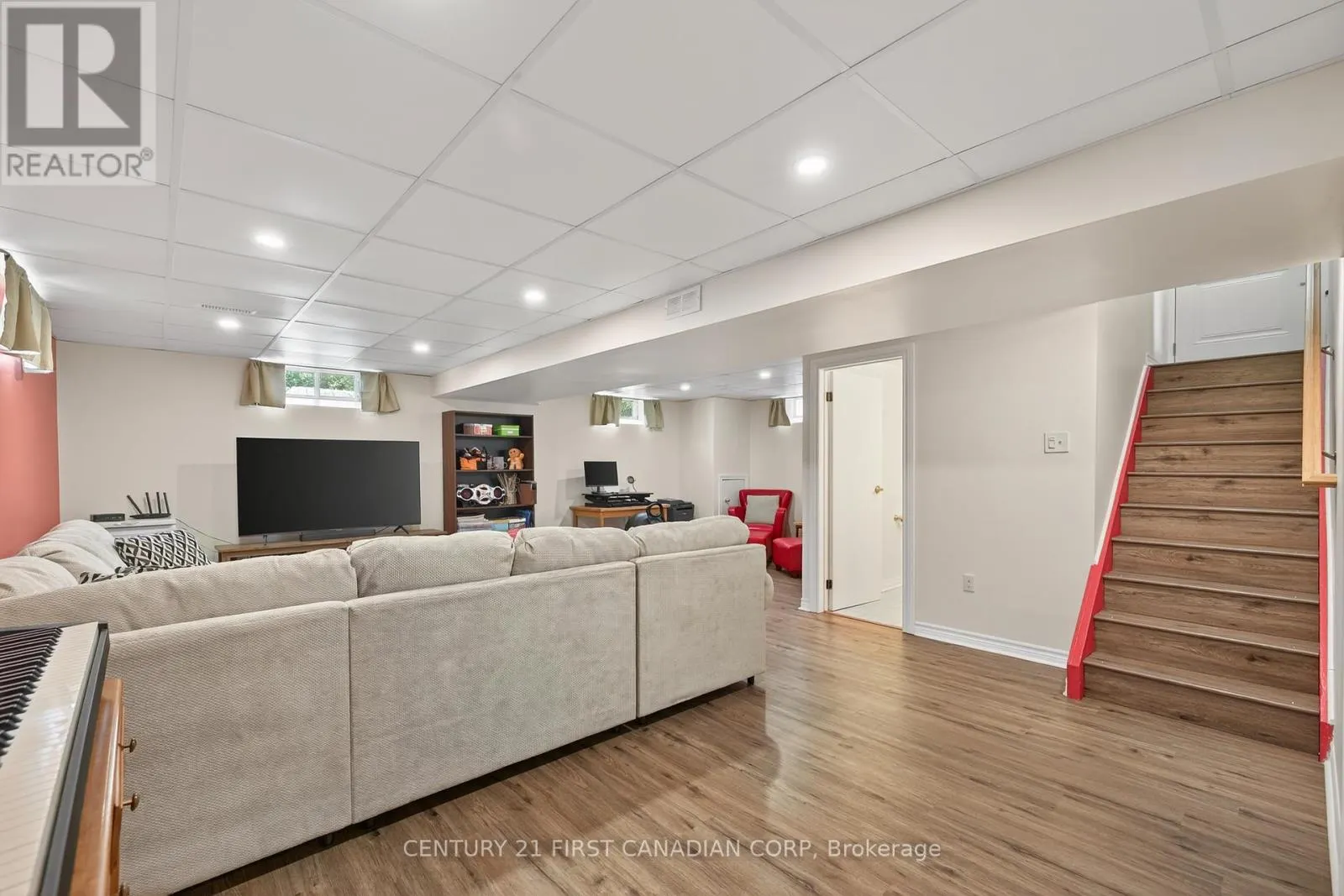 10 RICKWOOD PLACE