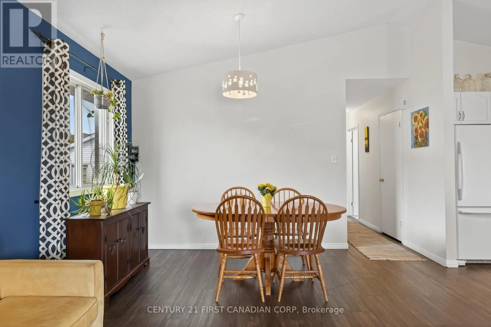 10 RICKWOOD PLACE
