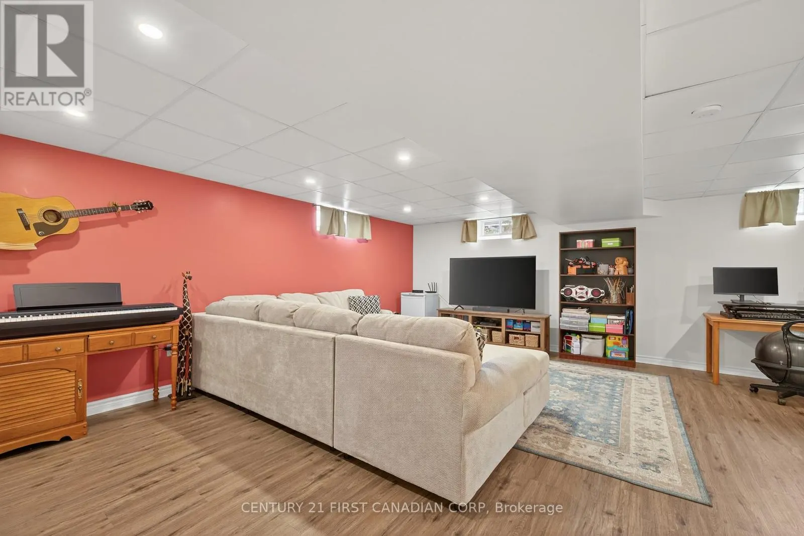 10 RICKWOOD PLACE