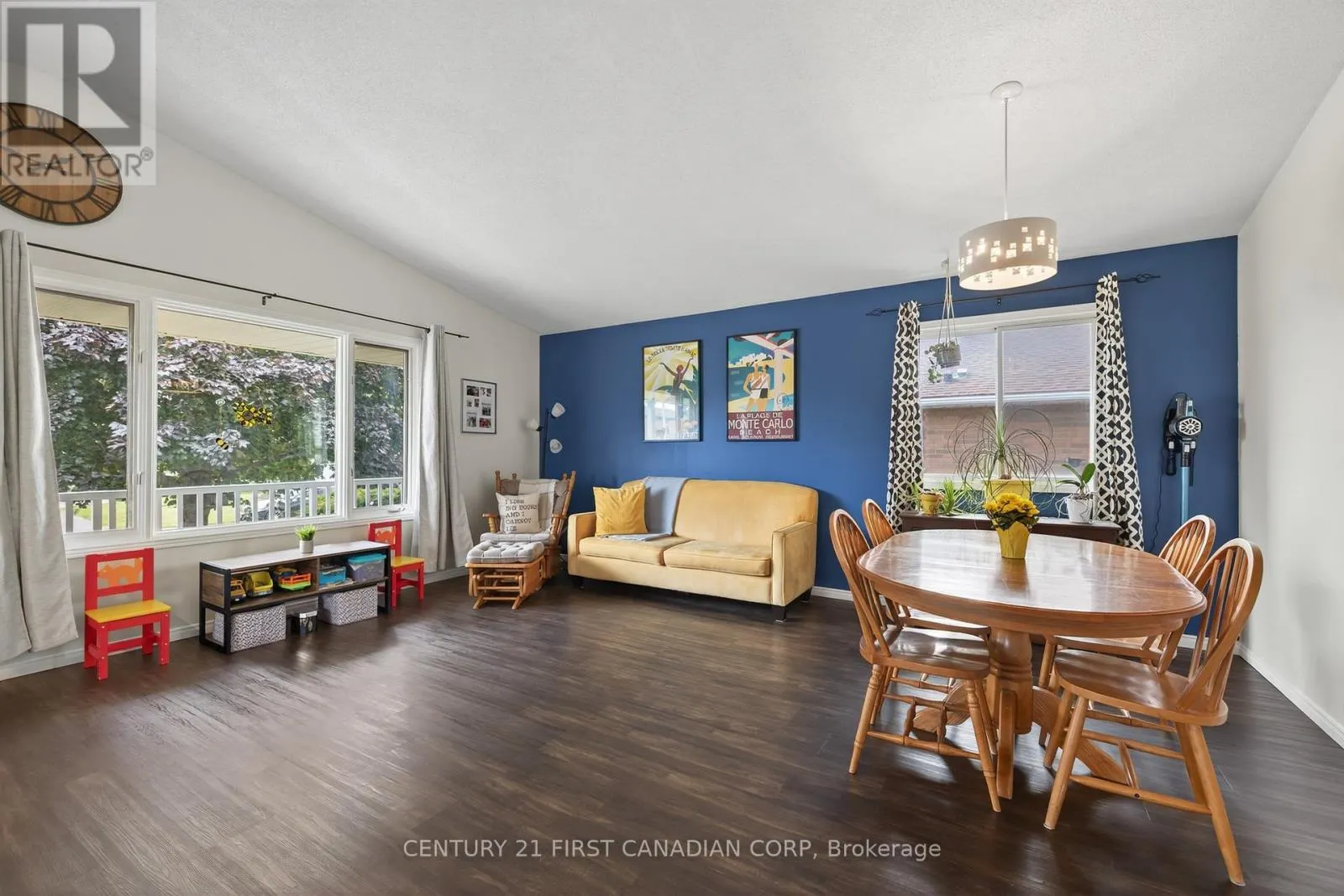 10 RICKWOOD PLACE