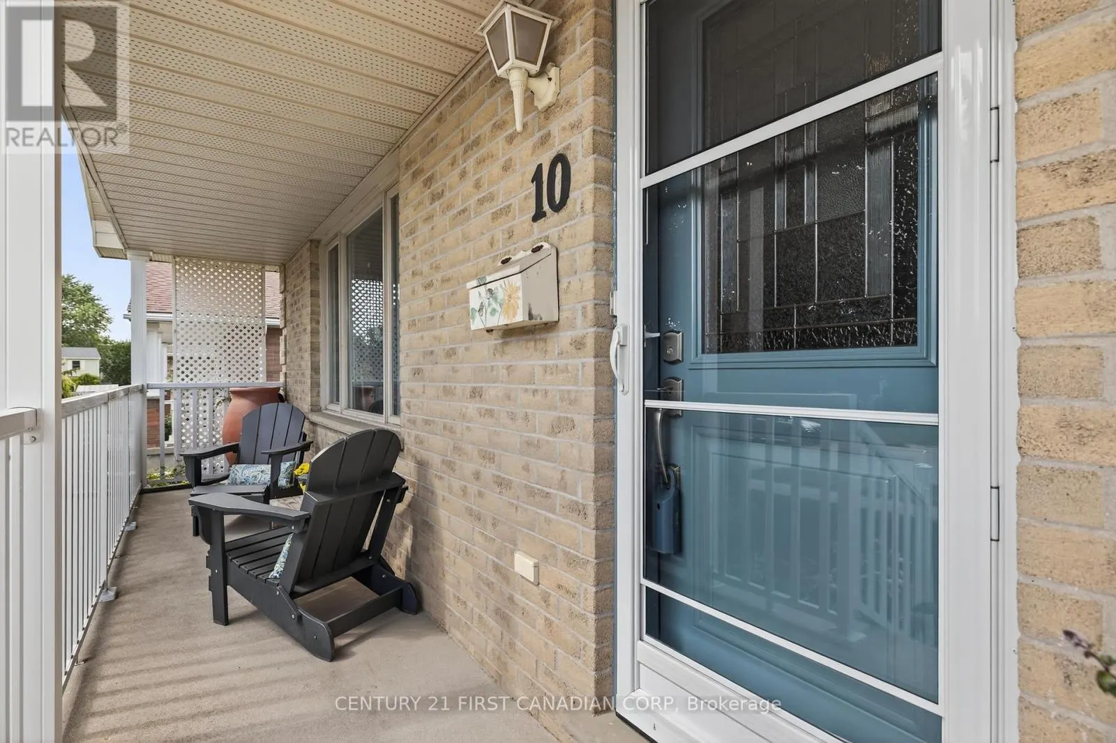 10 RICKWOOD PLACE