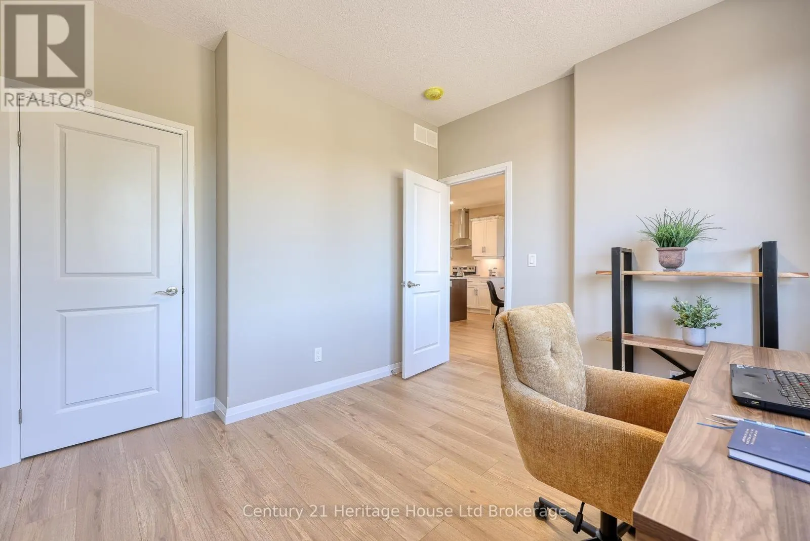 12 - 19 ANDERSON STREET, #12