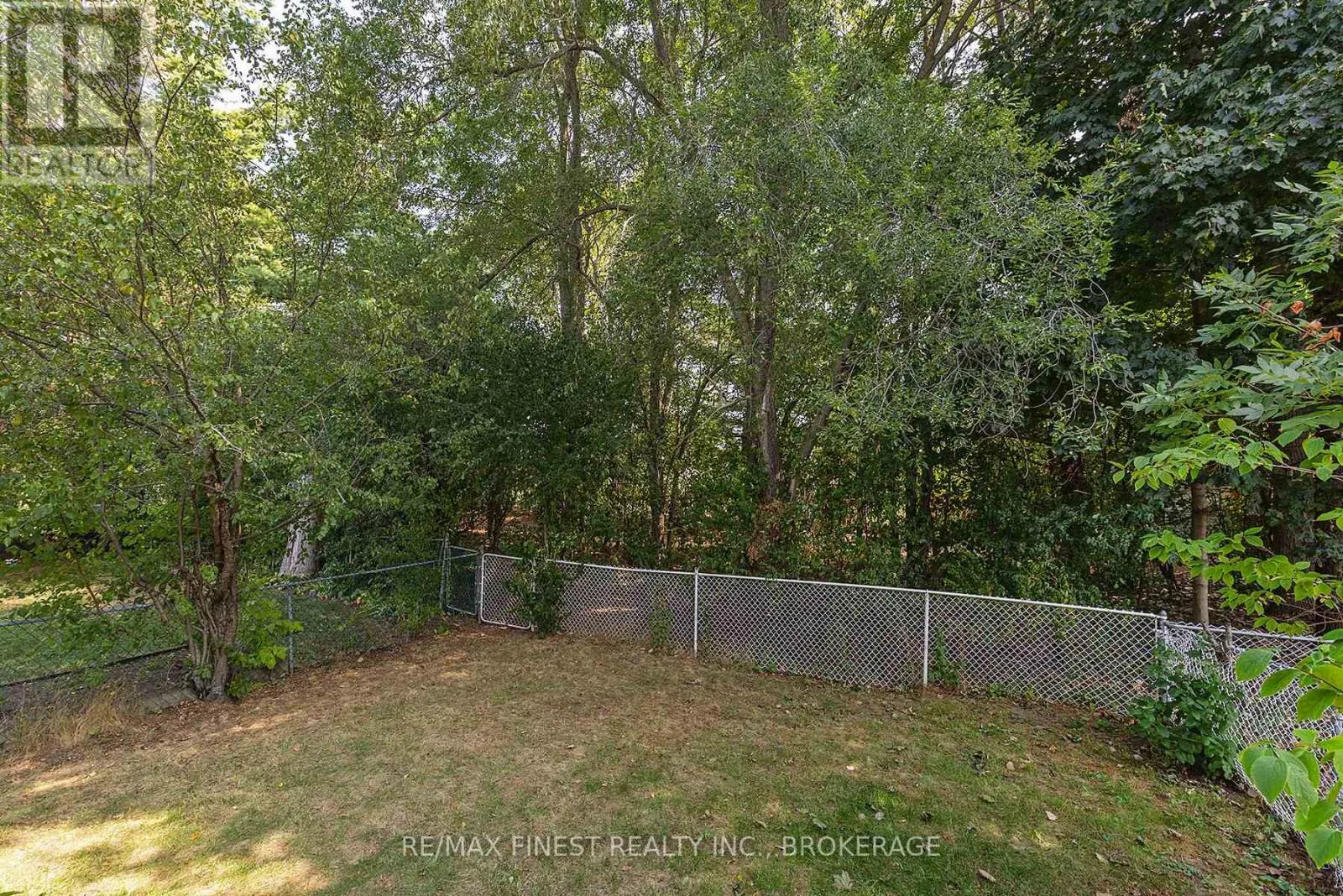 1135 BASSWOOD PLACE