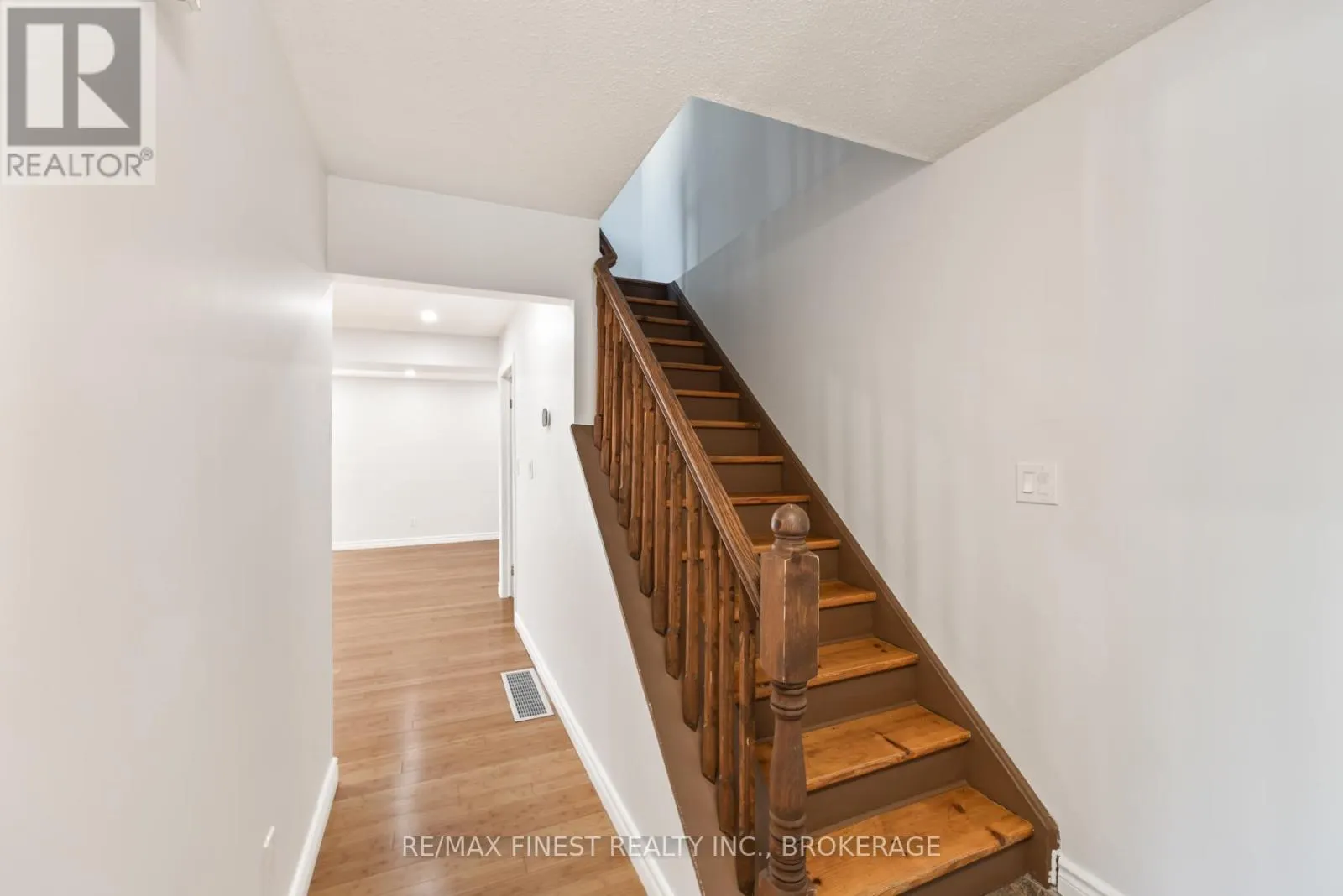 1135 BASSWOOD PLACE