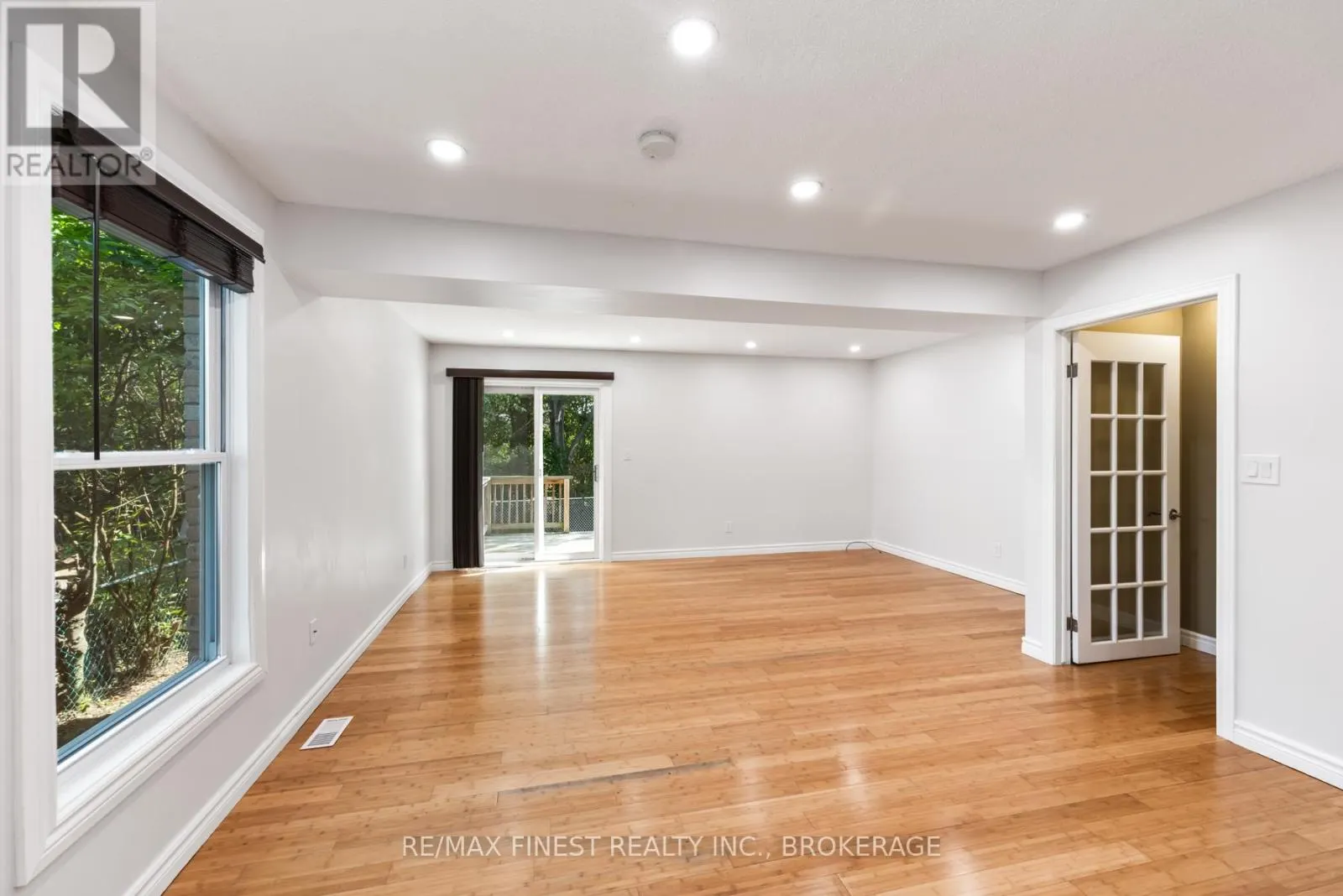 1135 BASSWOOD PLACE