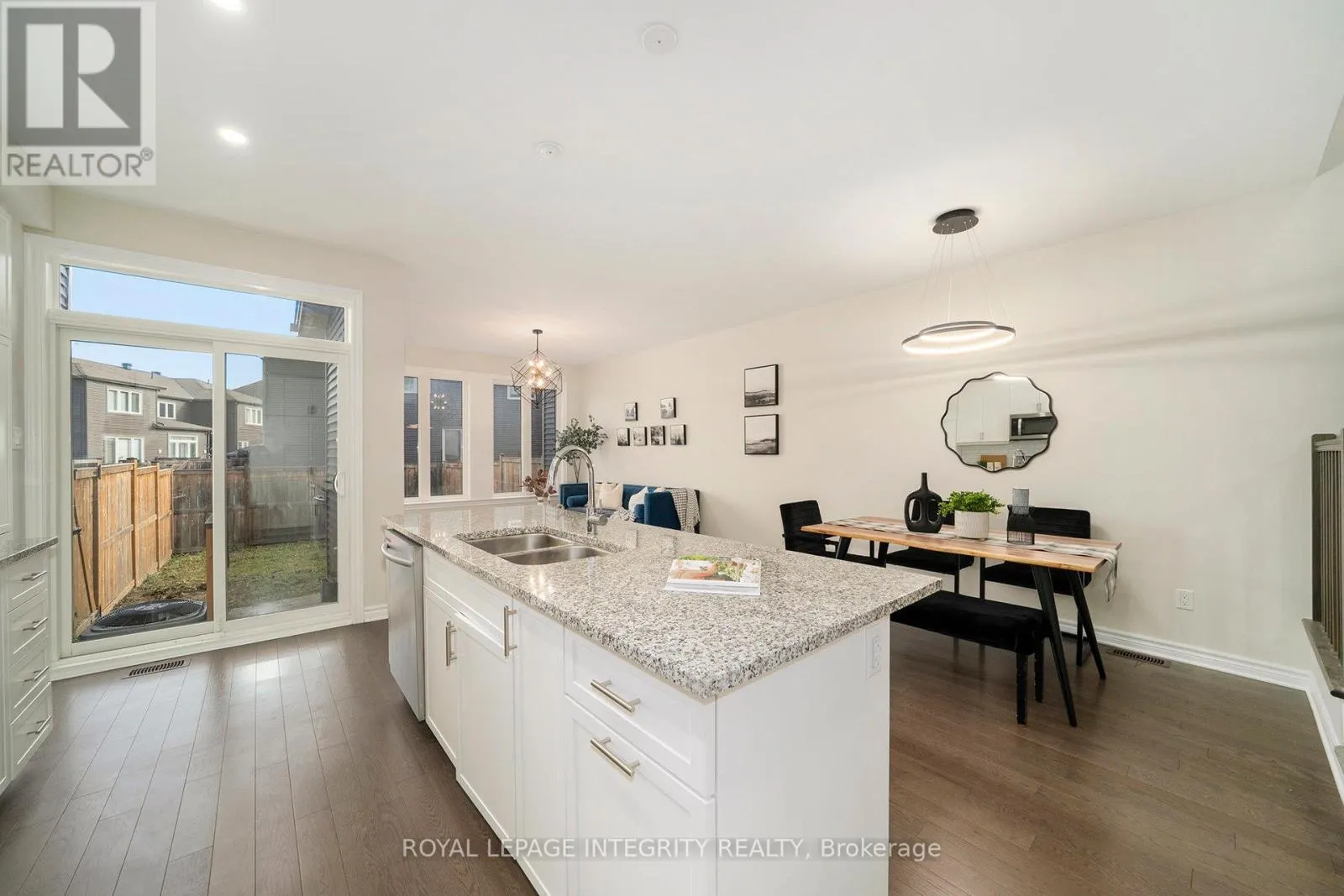 540 EDENWYLDE DRIVE