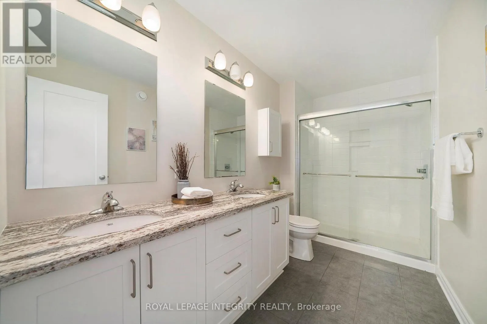 540 EDENWYLDE DRIVE