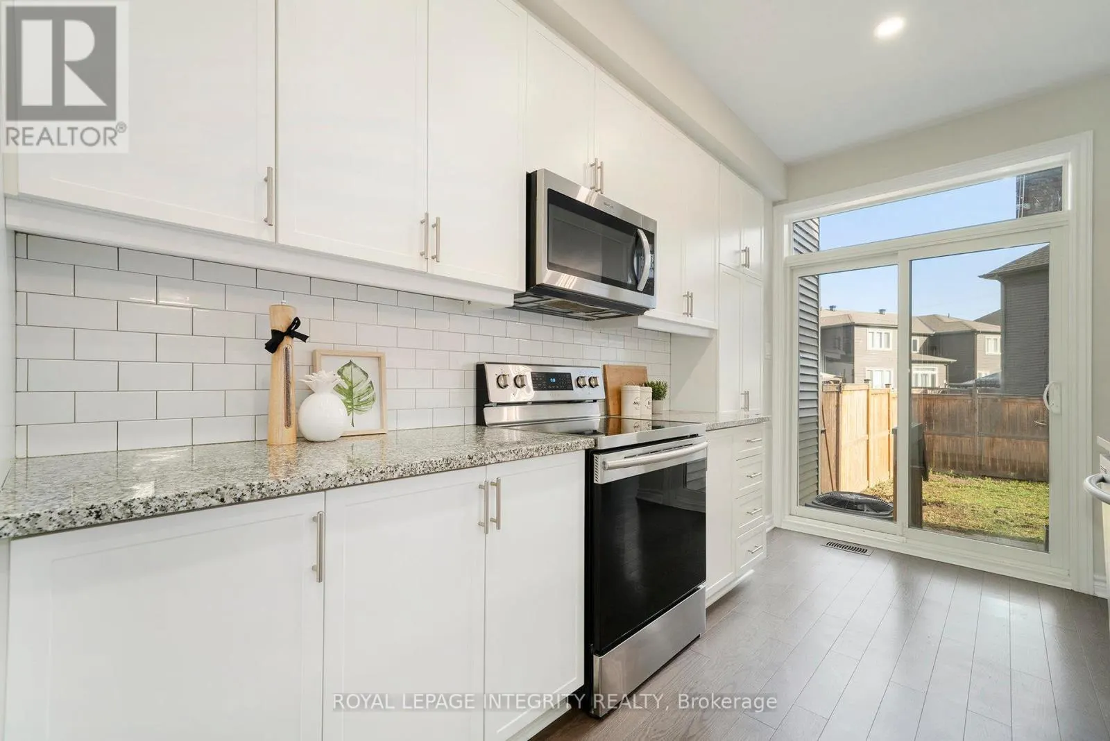 540 EDENWYLDE DRIVE