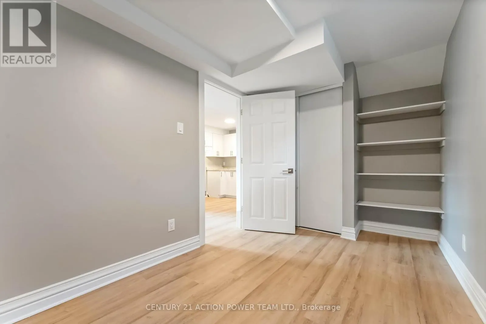 B - 427 GRASSLAND TERRACE