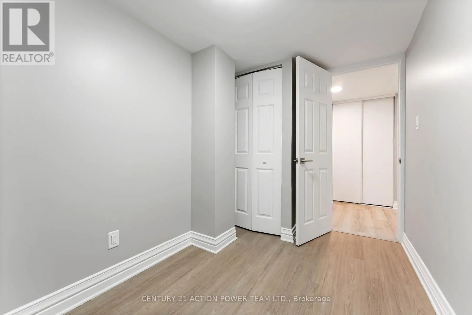 B - 427 GRASSLAND TERRACE
