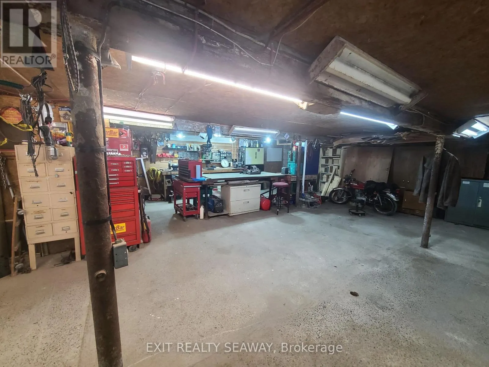 18199 STREET ROAD
